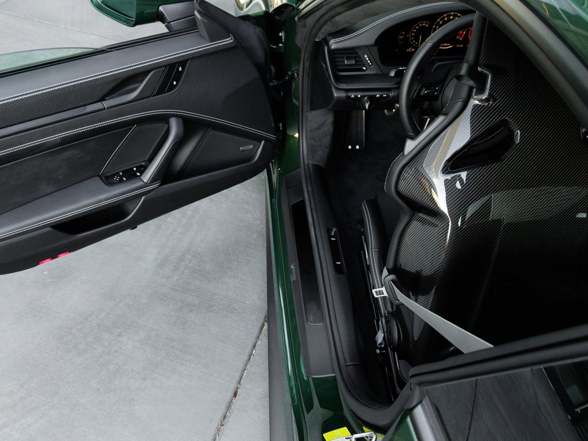 Certified 2026 Porsche 911 GT3 image 32