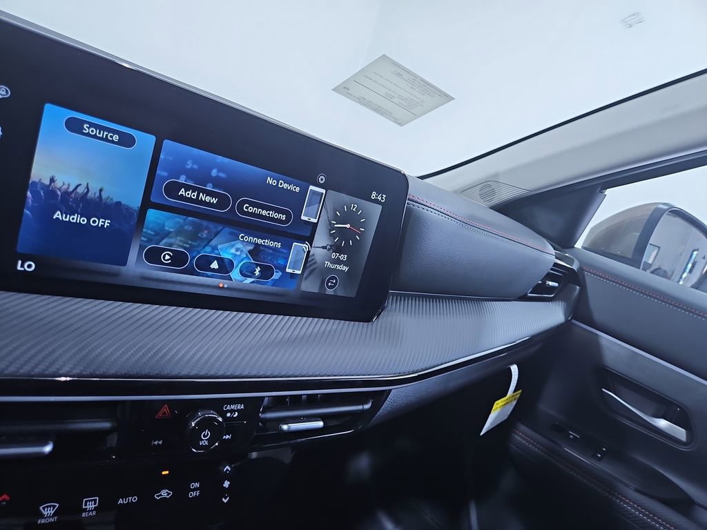 New 2025 Nissan Kicks SR image 17