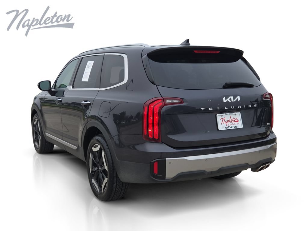 Used 2025 Kia Telluride S AWD/4WD image 3