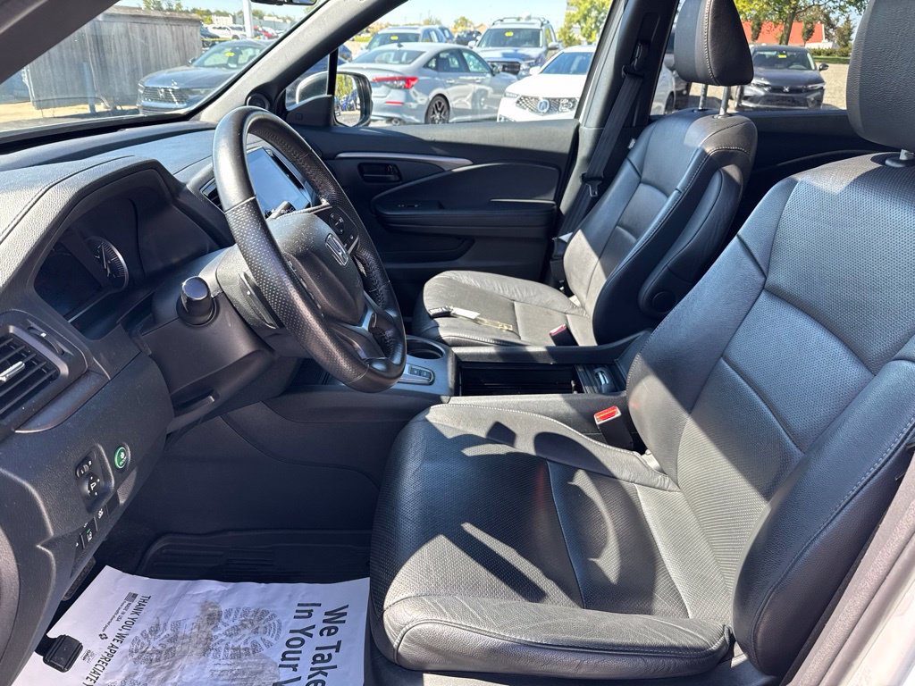 Used 2023 Honda Passport EX-L image 27