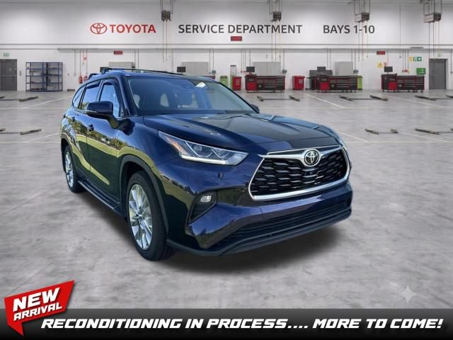 Used 2022 Toyota Highlander Limited