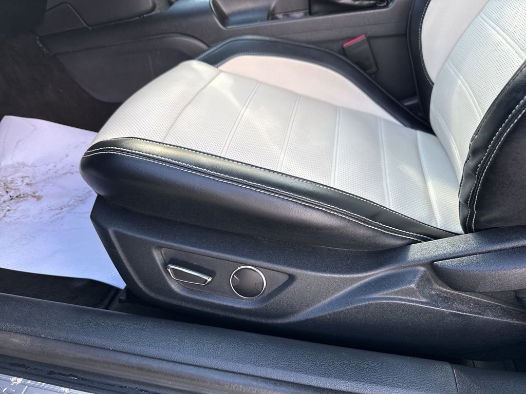 Used 2015 Ford Mustang 50 Years RWD image 26