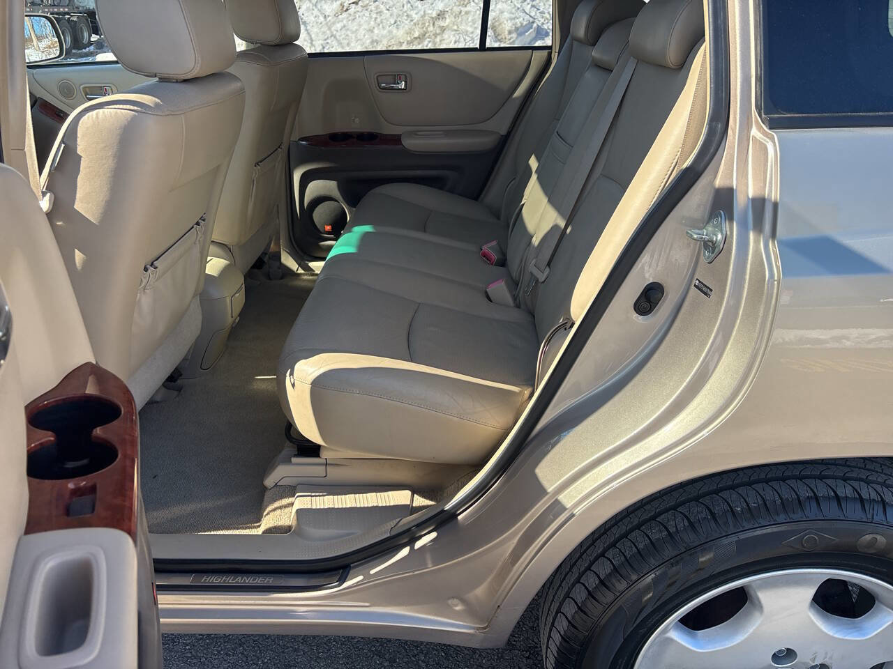 Used 2005 Toyota Highlander Limited image 21