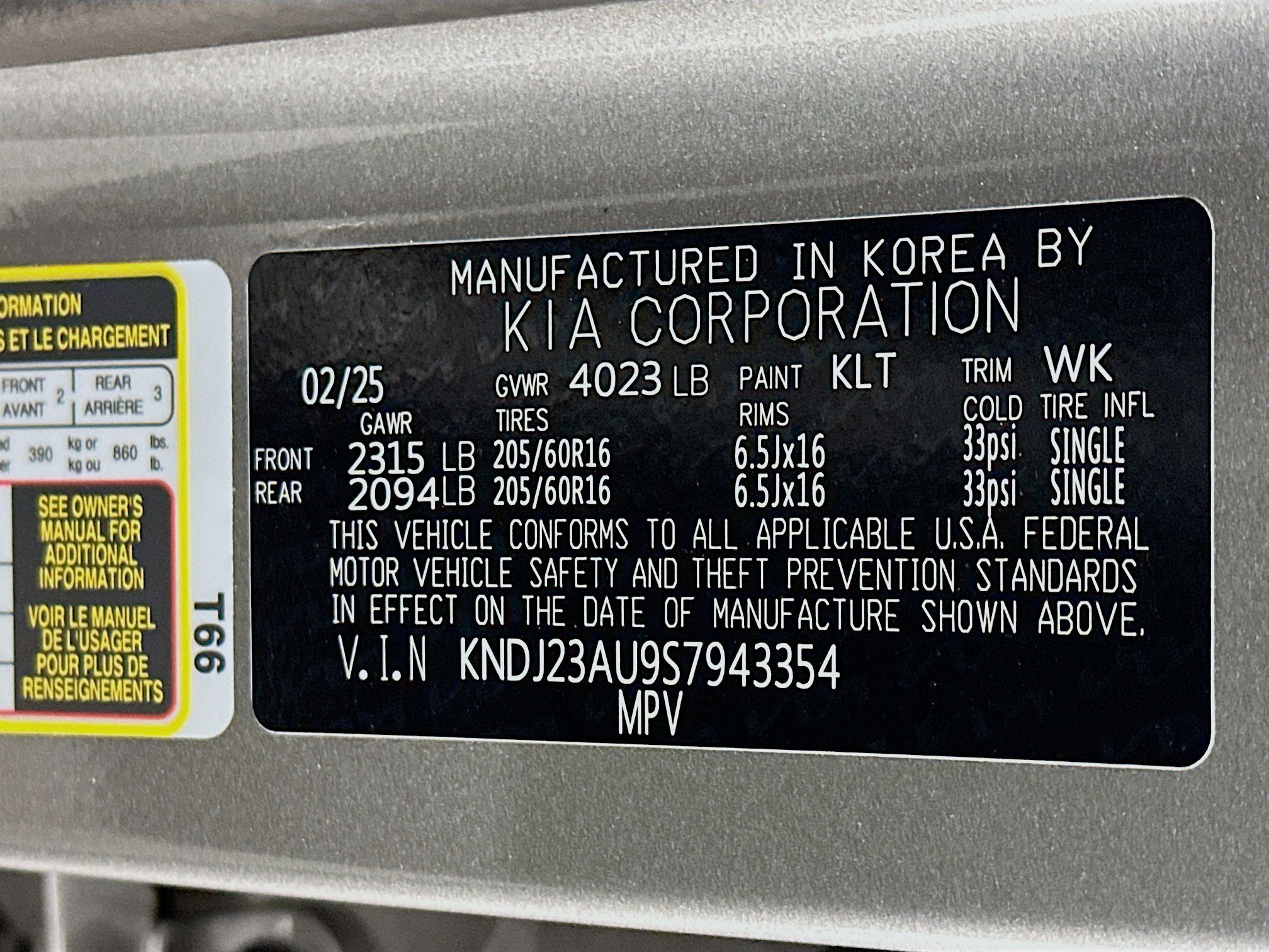 Used 2025 Kia Soul LX w/ LX Technology Package FWD image 12