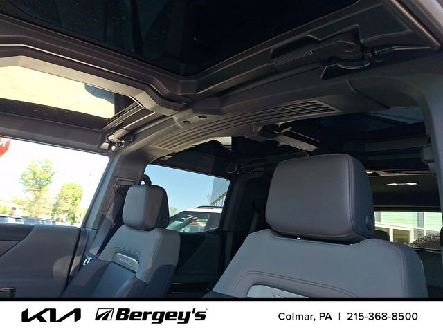 Used 2025 GMC Hummer EV 3X w/ LPO, Cargo Utility Package AWD/4WD image 17