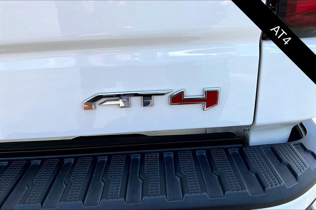 Used 2024 GMC Sierra 1500 AT4 w/ Technology Package image 24