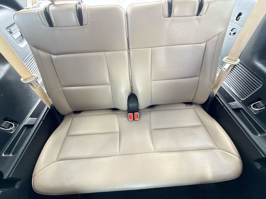 Used 2020 Ford Explorer XLT w/ Equipment Group 202A image 25