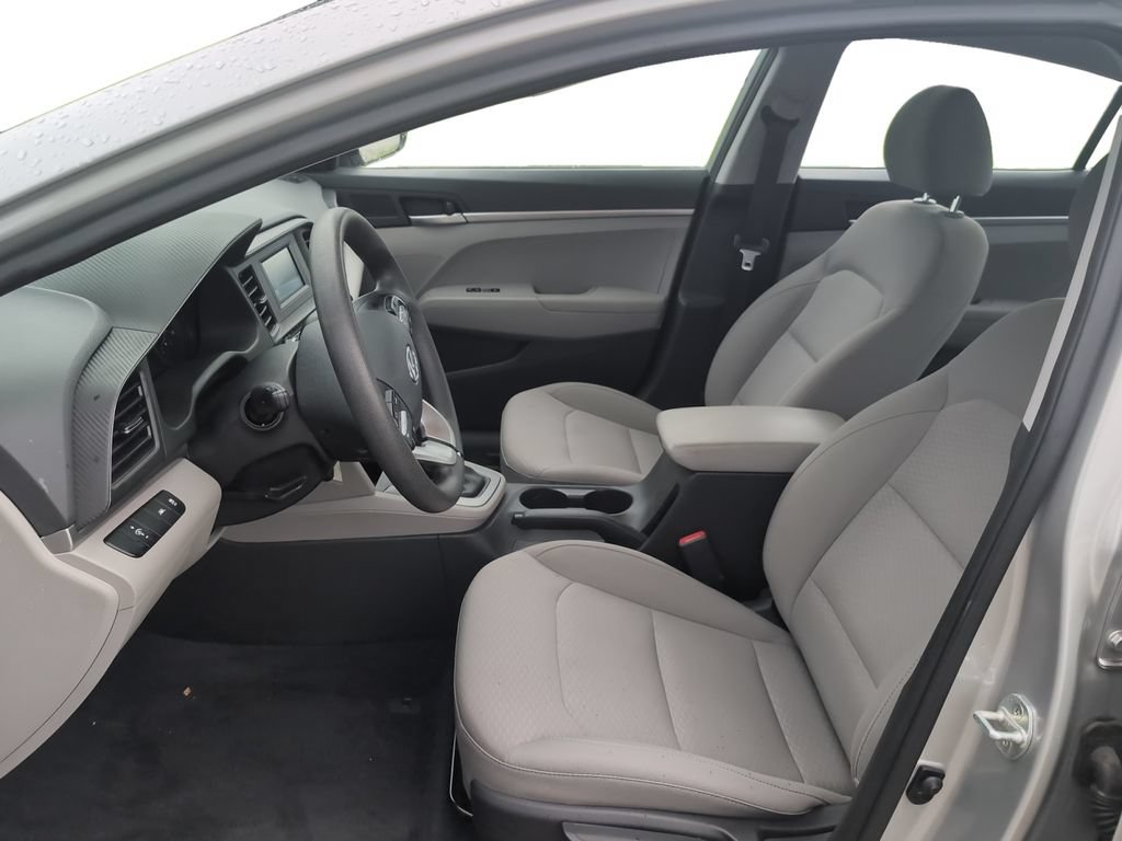Used 2020 Hyundai Elantra SE FWD image 8