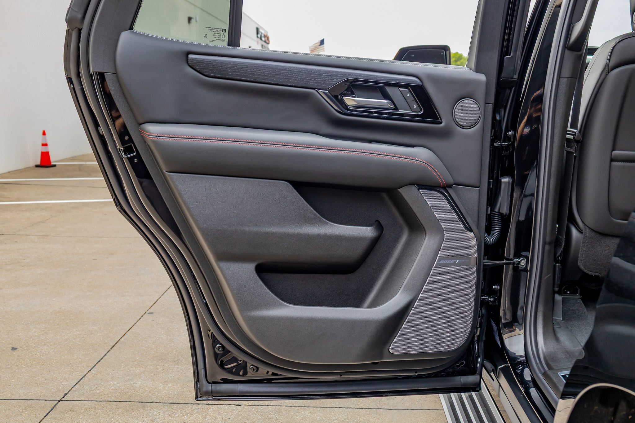 Used 2026 GMC Yukon AT4 Ultimate AWD/4WD image 40