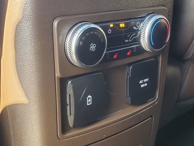 Used 2022 Ford Explorer King Ranch w/ Technology Package image 28