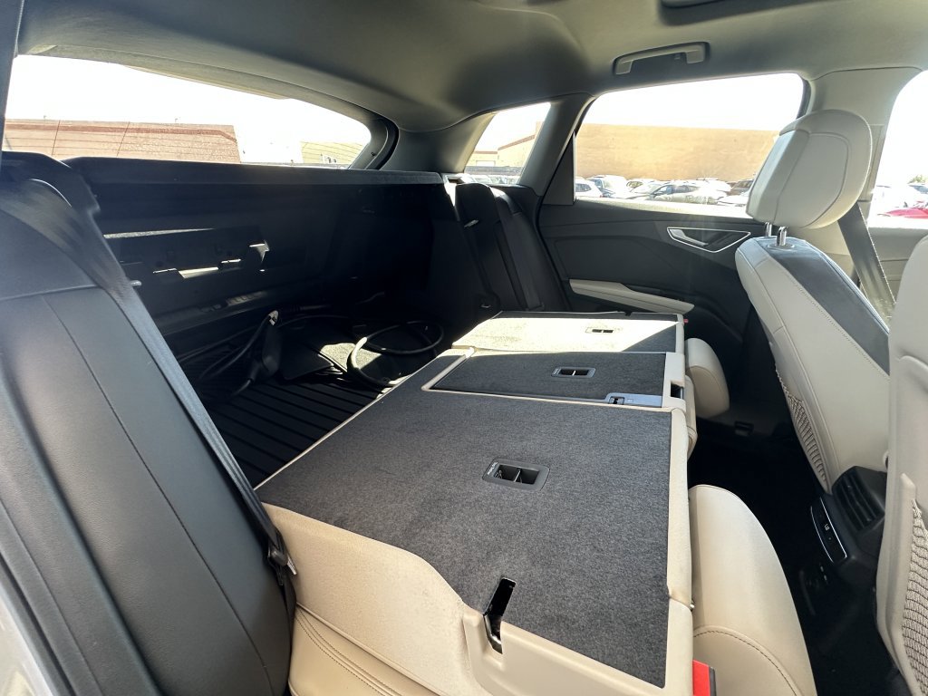 Used 2024 Audi Q4 e-tron Premium w/ Convenience Package image 41