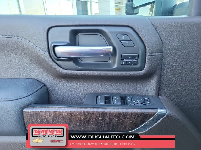 Used 2022 GMC Sierra 2500 Denali w/ Denali Black Diamond Edition AWD/4WD image 17