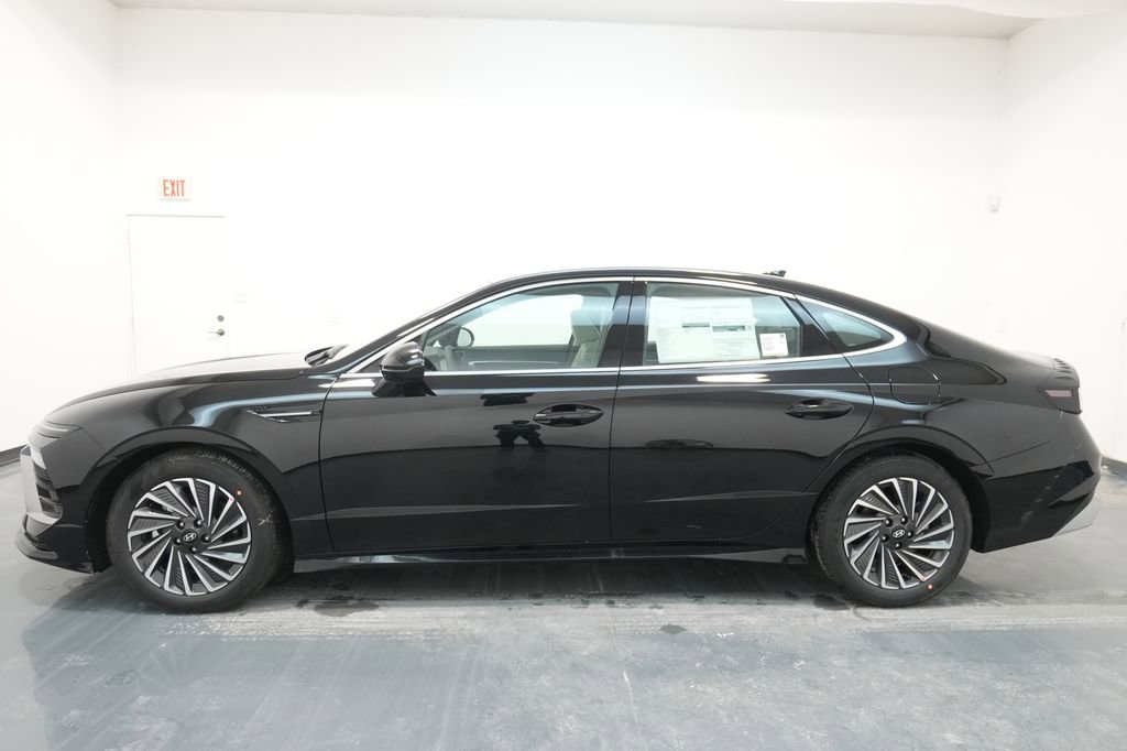 New 2026 Hyundai Sonata SEL FWD image 4