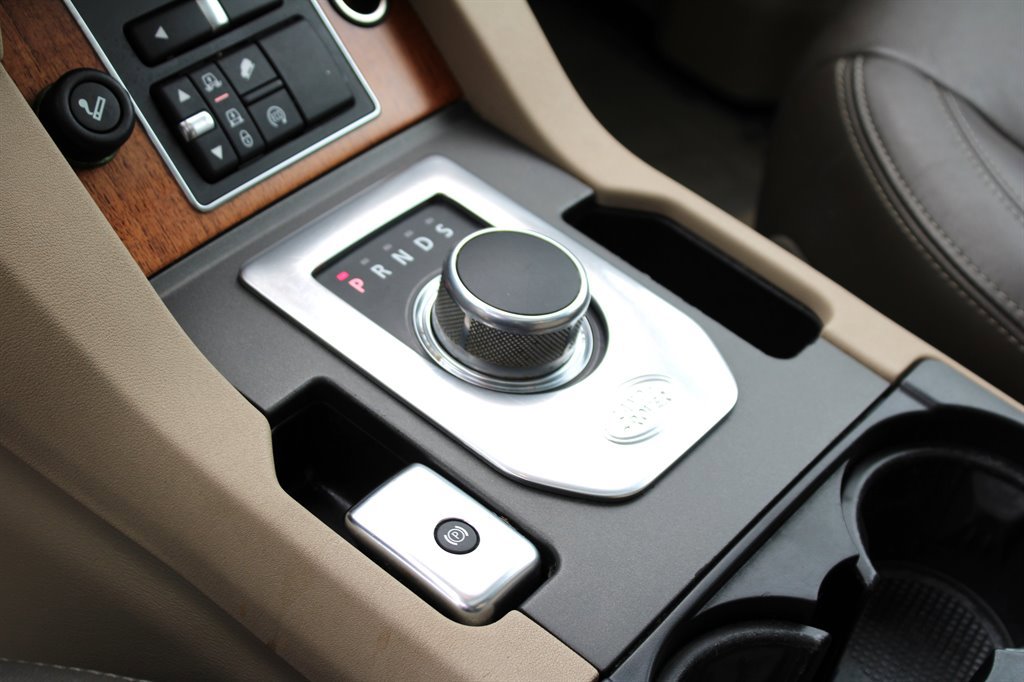 Used 2015 Land Rover LR4 HSE LUX image 31