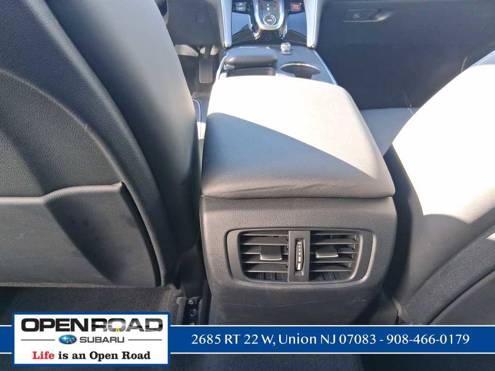 Used 2023 Acura TLX w/ Technology Package image 11