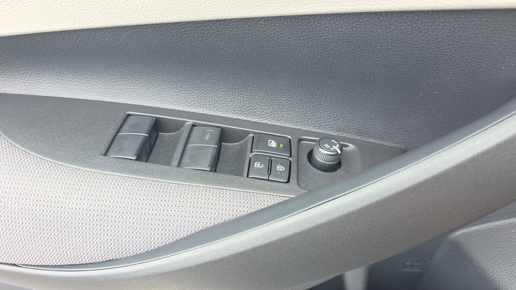 New 2026 Toyota Corolla LE FWD image 21