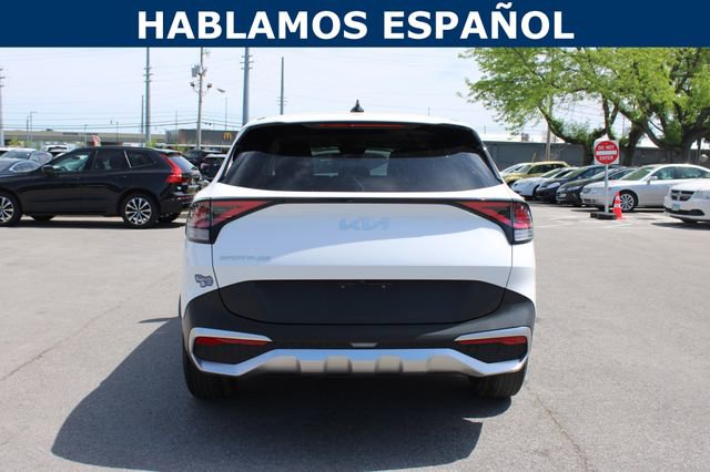 Used 2023 Kia Sportage LX FWD image 4