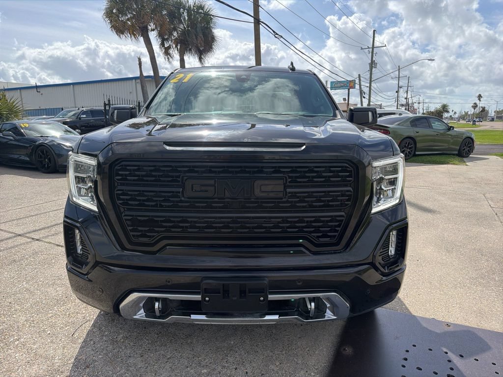 Used 2021 GMC Sierra 1500 Denali w/ Driver Alert Package II AWD/4WD image 3