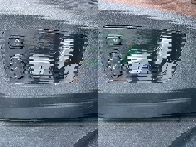 Used 2024 BMW X7 xDrive40i image 34