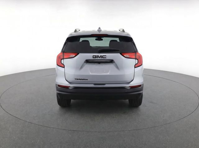 Used 2023 GMC Terrain SLE w/ Driver Convenience Package FWD image 3