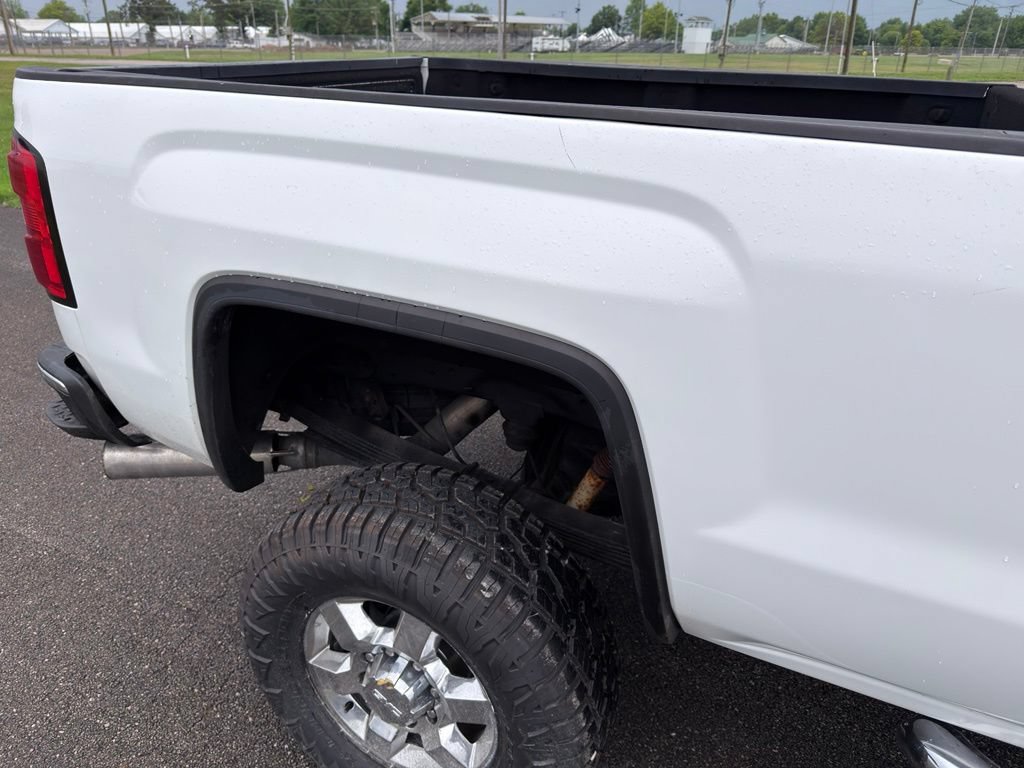 Used 2016 GMC Sierra 2500 SLT w/ Suspension Package, Off-Road AWD/4WD image 8