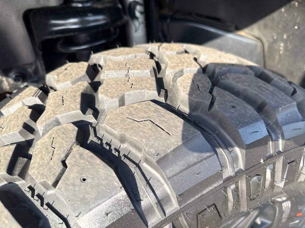 Used 2010 Jeep Wrangler Unlimited Sahara w/ Dual Top Group image 31