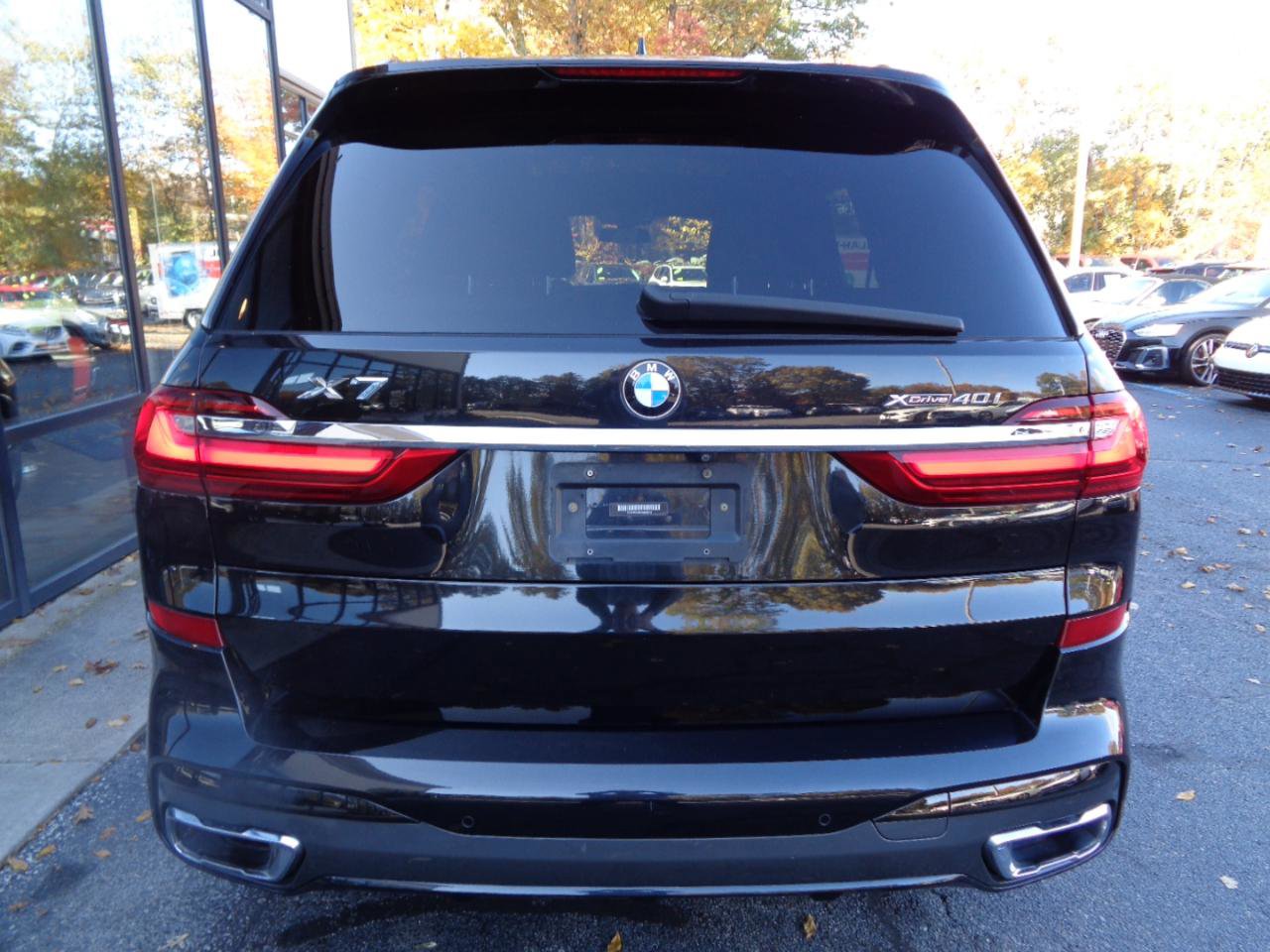 Used 2019 BMW X7 xDrive40i w/ M Sport Package AWD/4WD image 6