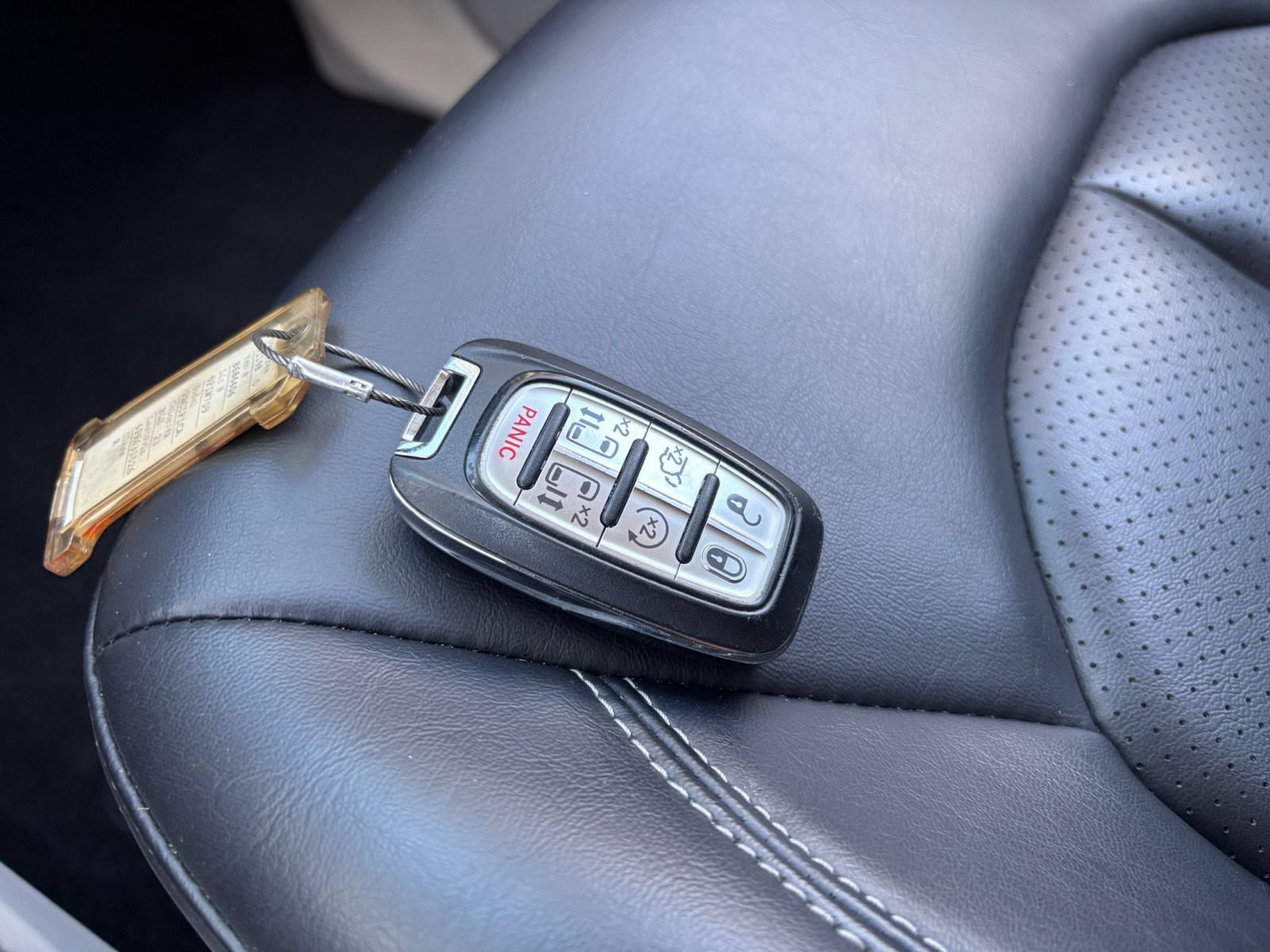 Used 2023 Chrysler Pacifica Touring-L FWD image 20