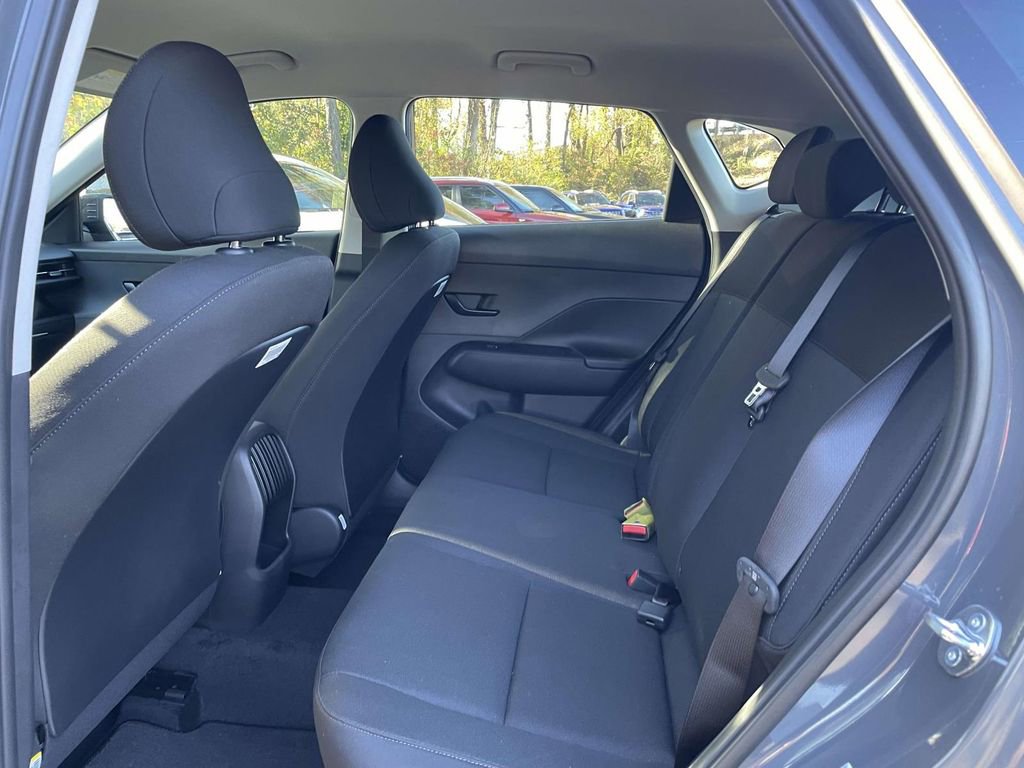 New 2026 Hyundai Kona SE image 9