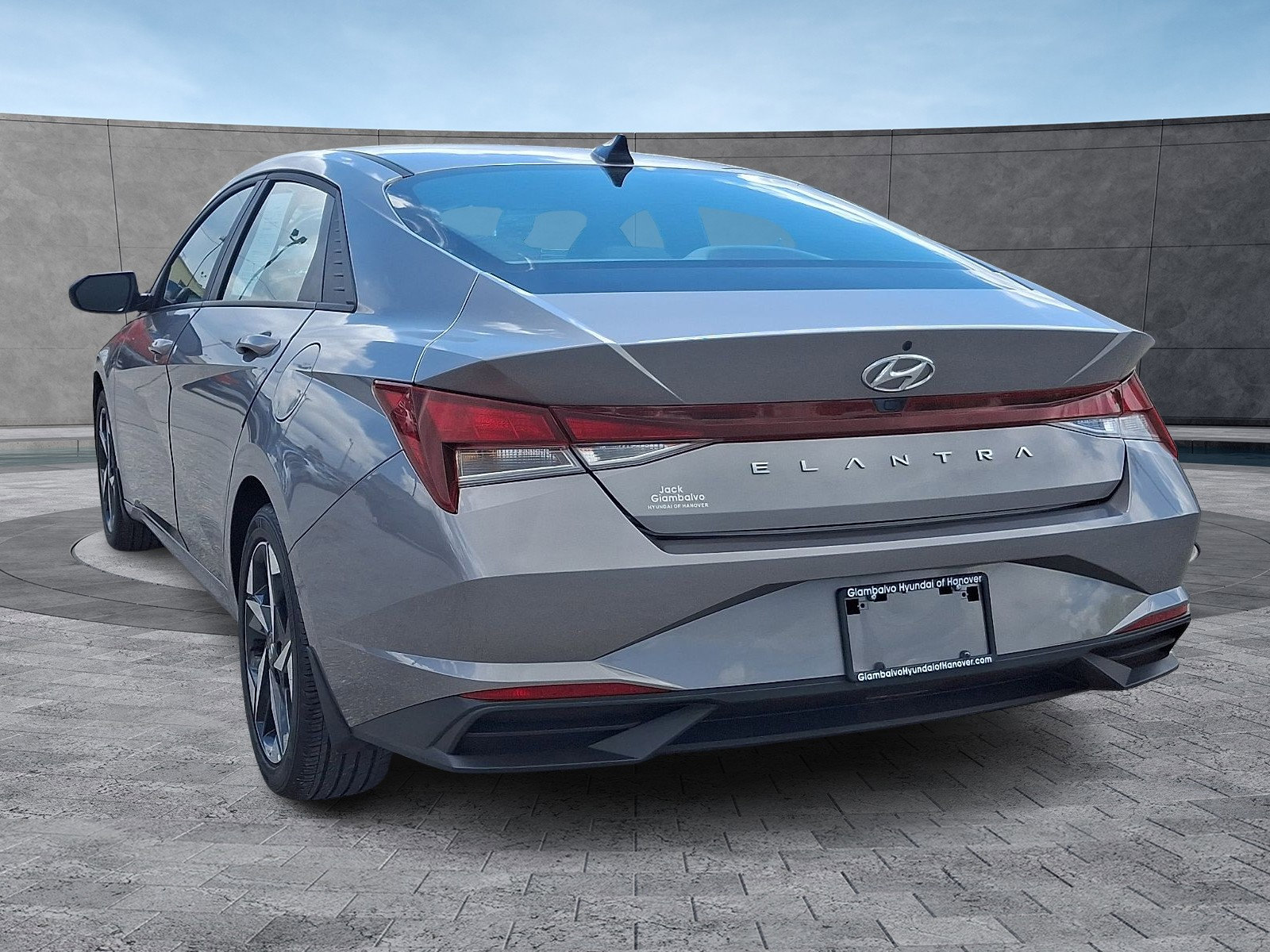 Certified 2023 Hyundai Elantra SEL w/ Convenience Package FWD image 8