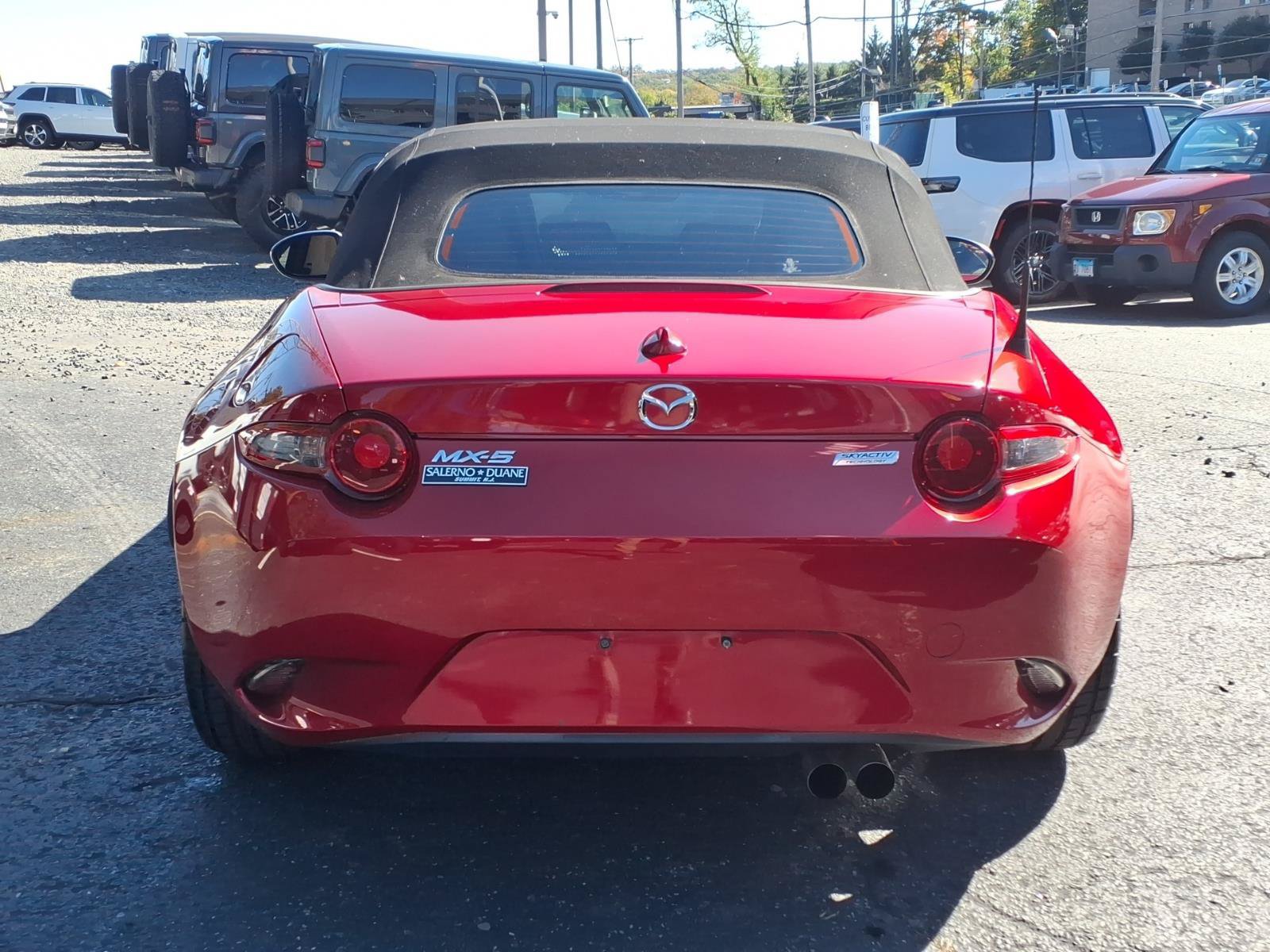 Used 2016 MAZDA MX-5 Miata Grand Touring RWD image 6
