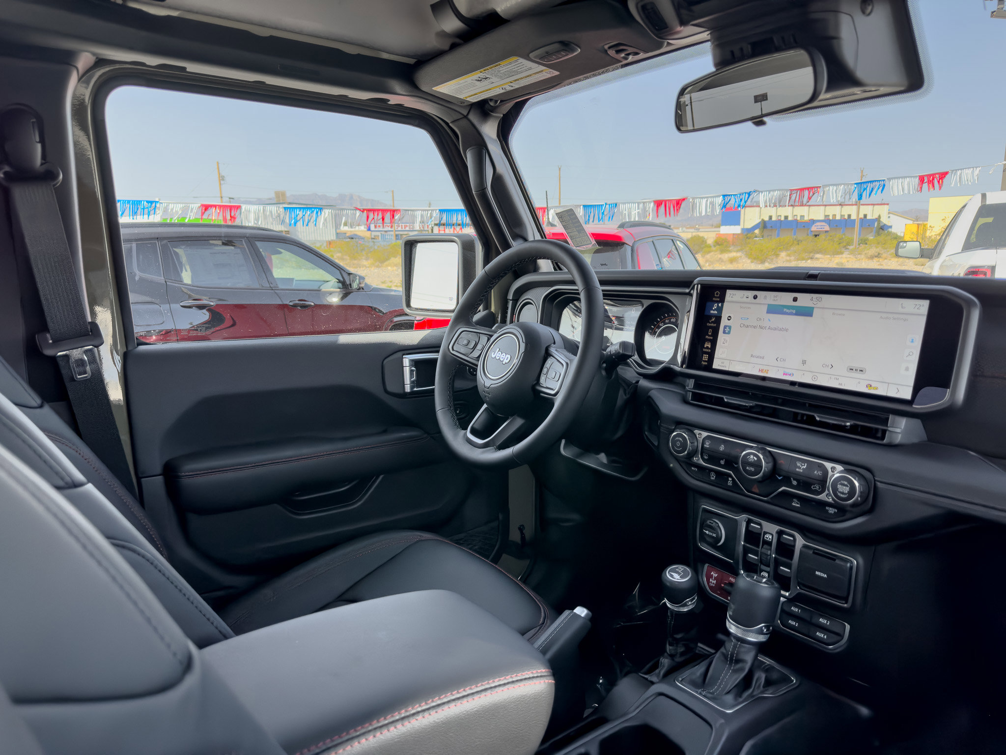New 2025 Jeep Gladiator Rubicon w/ Convenience Group image 9