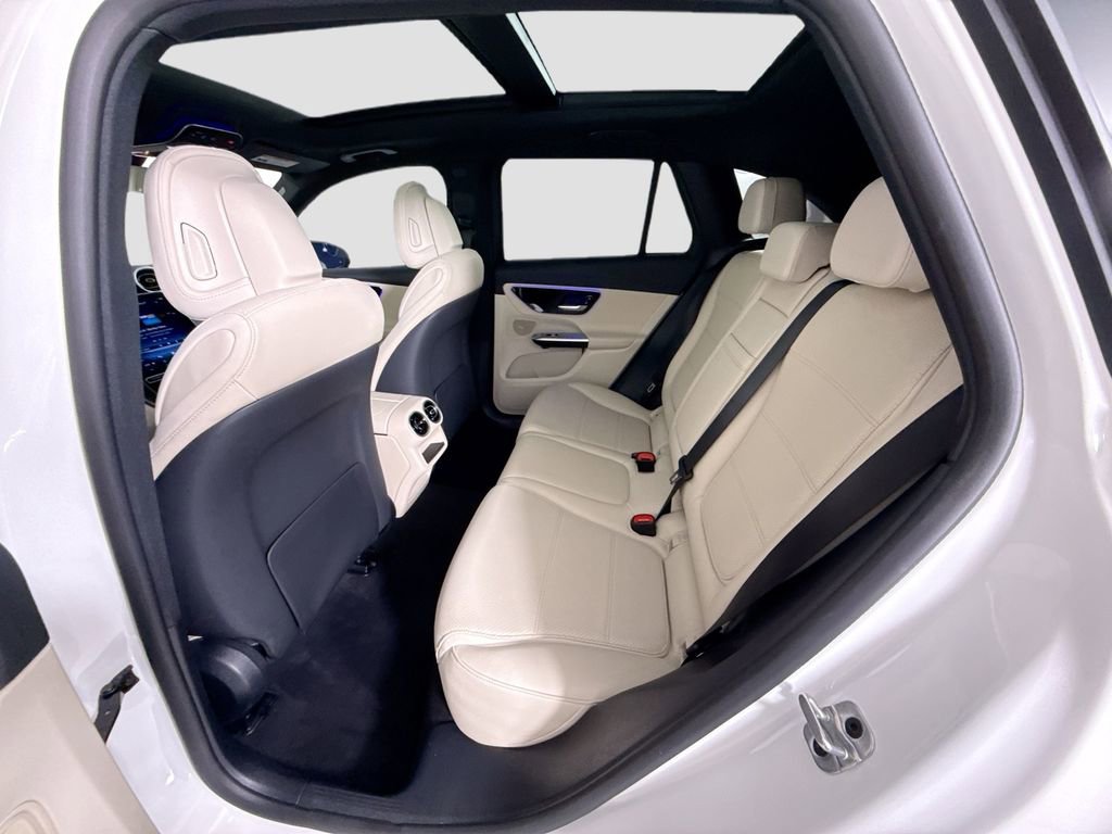 Certified 2026 Mercedes-Benz GLC 300 image 10