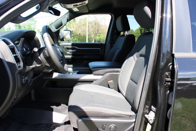 Used 2025 RAM 1500 Big Horn AWD/4WD image 11