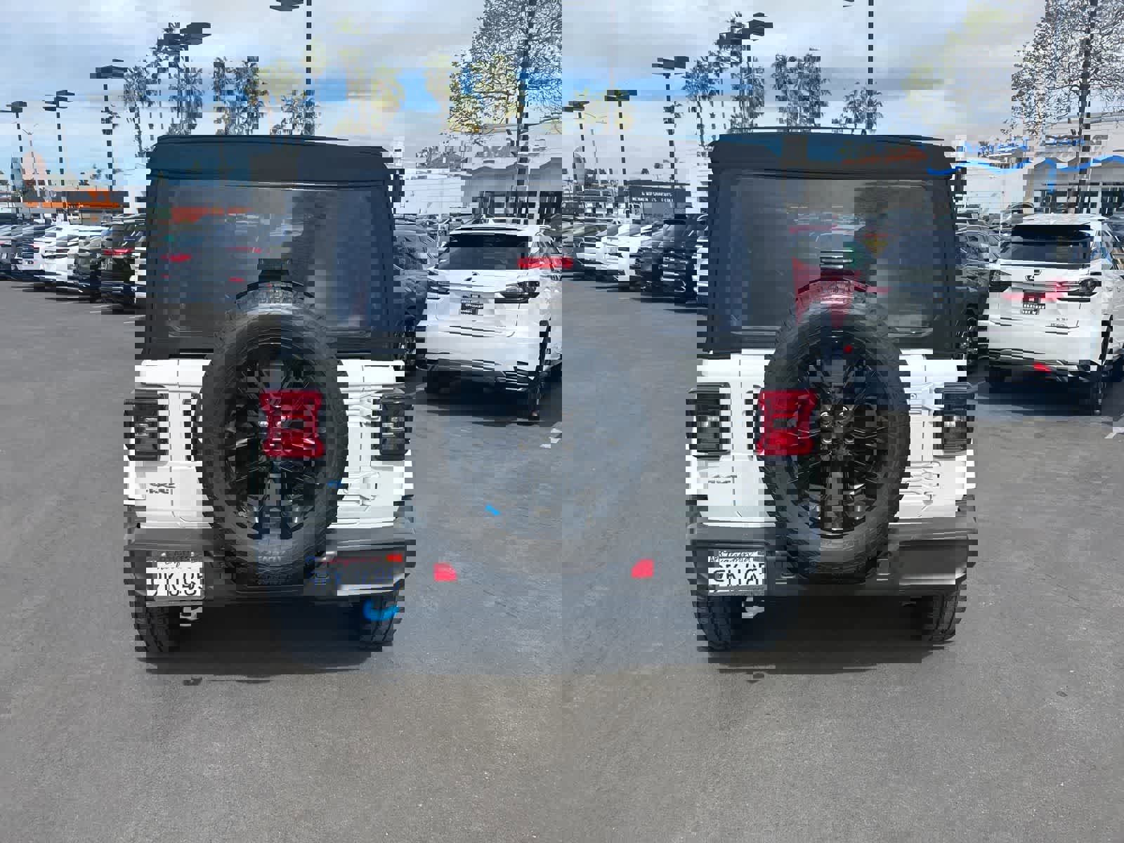 Used 2023 Jeep Wrangler Sahara image 6