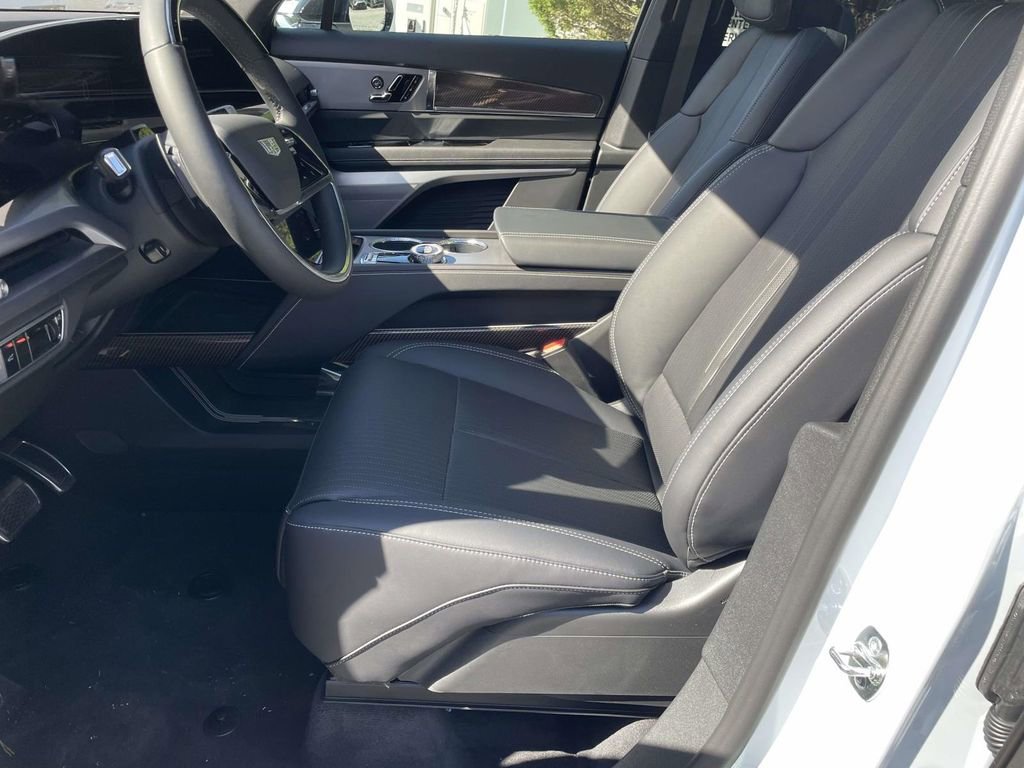 New 2026 Cadillac Vistiq Sport image 21