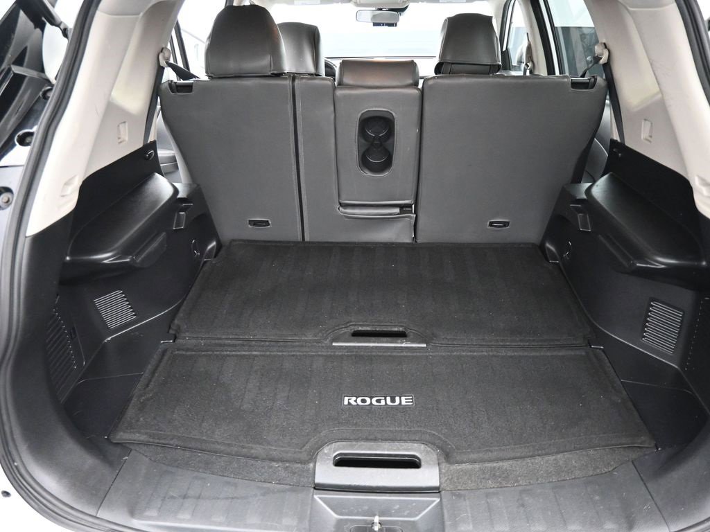 Used 2020 Nissan Rogue S w/ Special Edition Package image 14