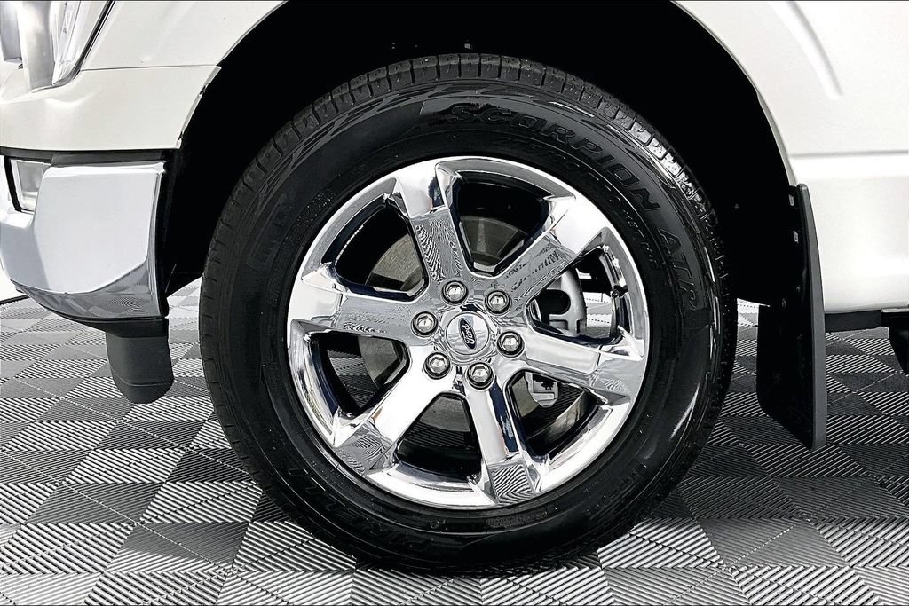 Used 2023 Ford F150 Lariat w/ Max Trailer Tow Package AWD/4WD image 8
