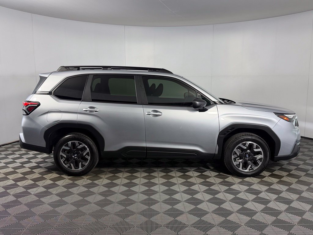 Used 2026 Subaru Forester Premium AWD/4WD image 7
