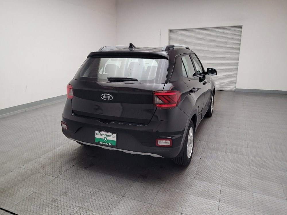 Used 2020 Hyundai Venue SEL image 7