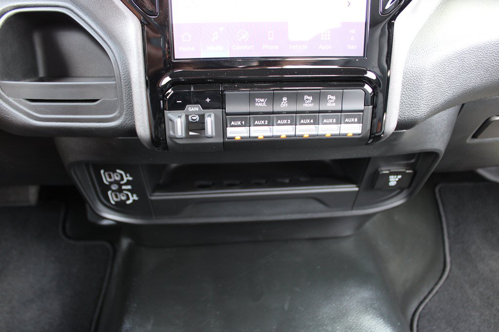Used 2026 RAM 2500 Tradesman RWD image 25