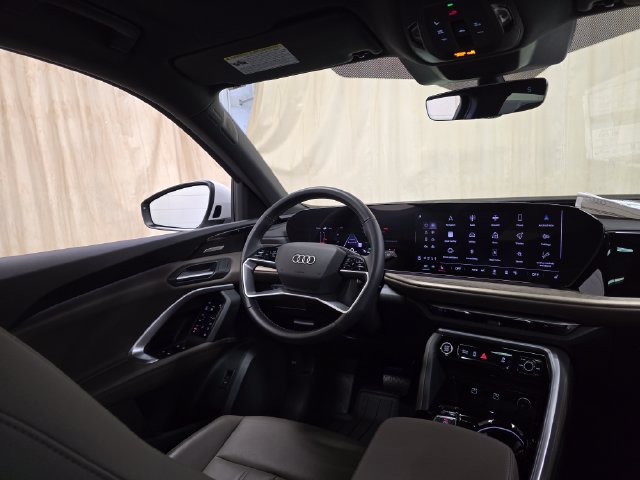 Used 2025 Audi Q5 Premium Plus AWD/4WD image 36