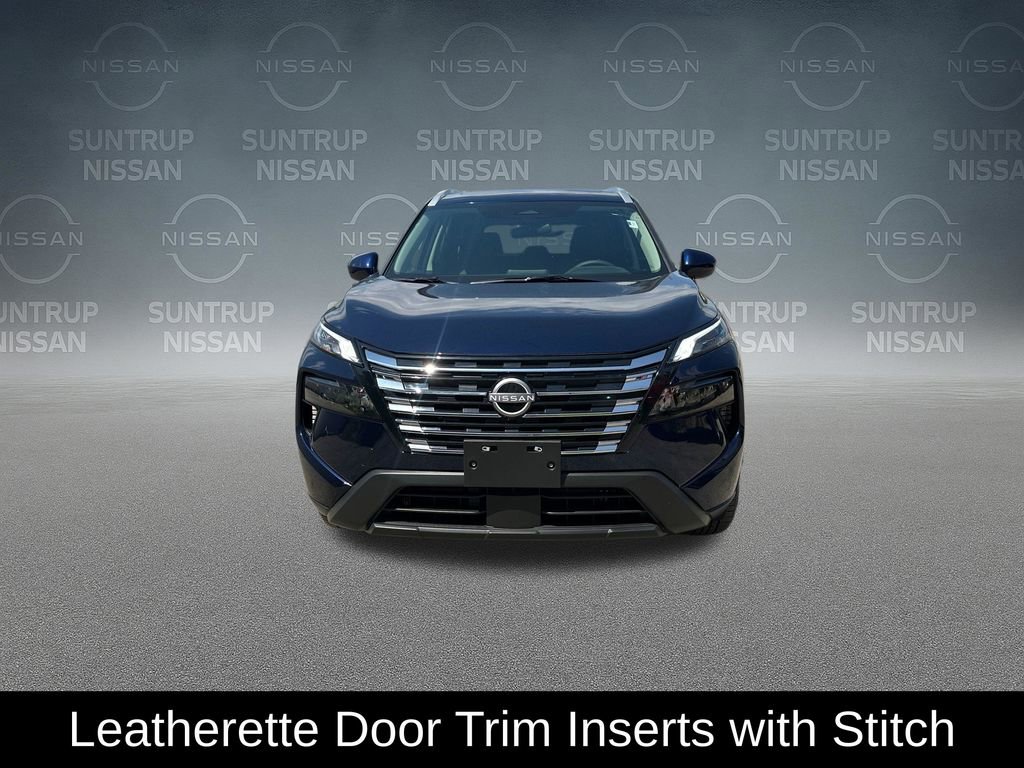 Used 2025 Nissan Rogue SV w/ SV Premium Package FWD image 11