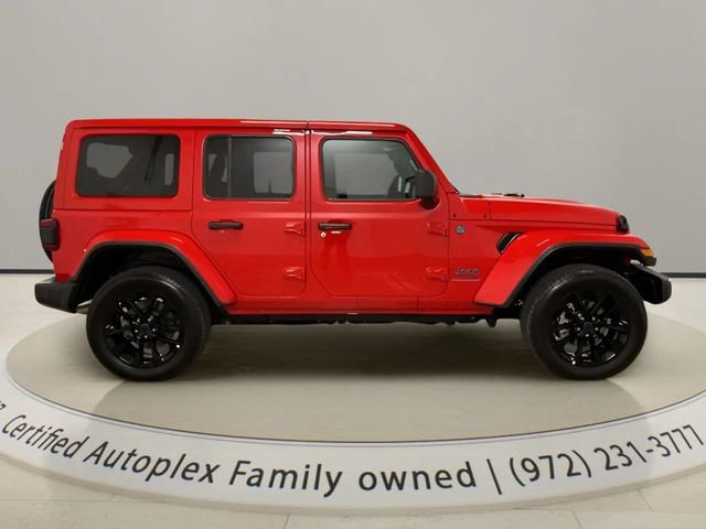 Used 2025 Jeep Wrangler Unlimited Sahara w/ Safety Group image 6