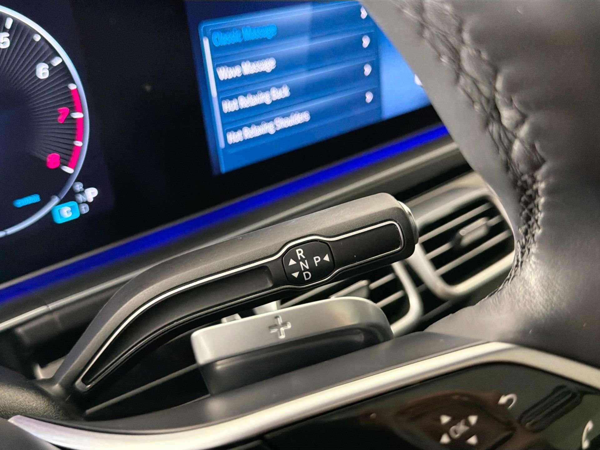 Used 2024 Mercedes-Benz GLE 580 4MATIC image 17