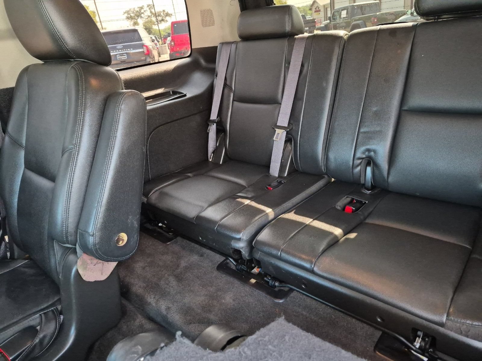 Used 2013 Chevrolet Tahoe LTZ RWD image 15