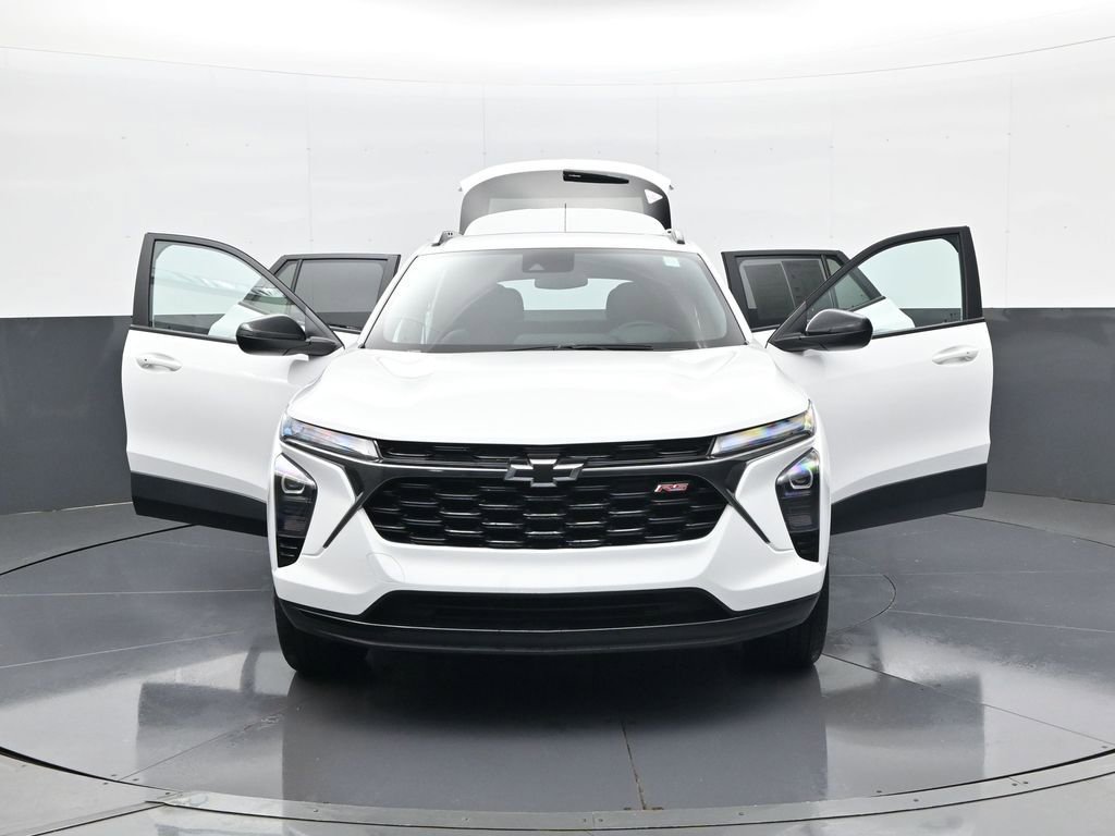 Used 2024 Chevrolet Trax RS w/ Driver Confidence Package image 31