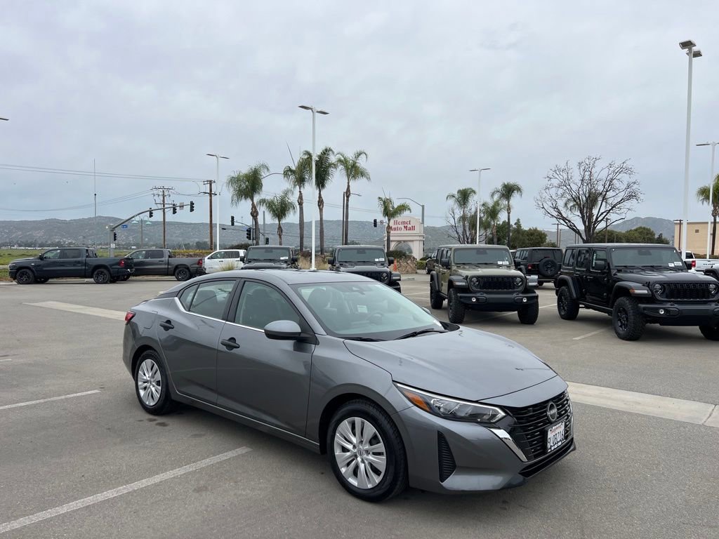 Used 2024 Nissan Sentra S image 10