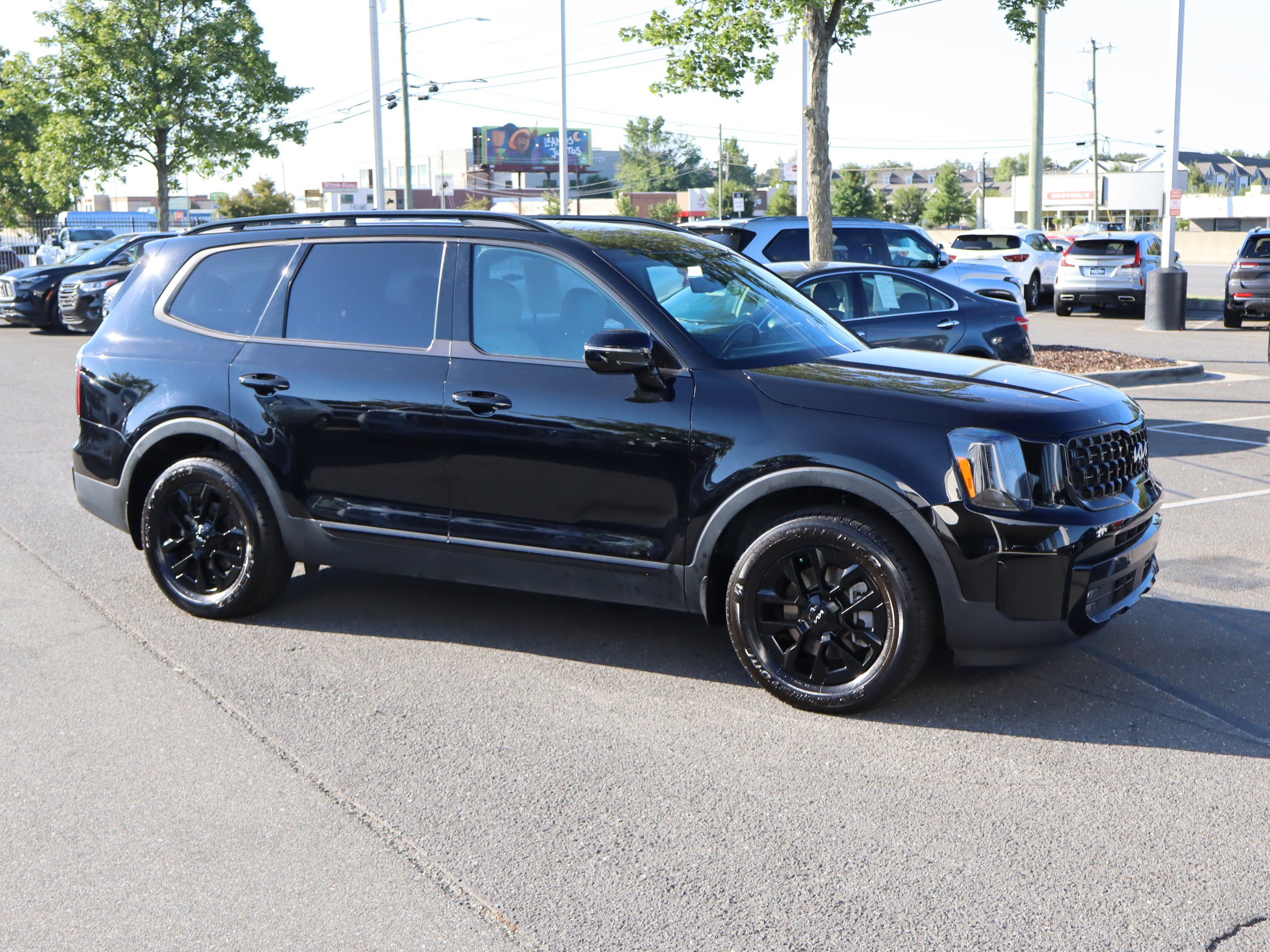 Used 2024 Kia Telluride SX Prestige X-Pro AWD/4WD image 2
