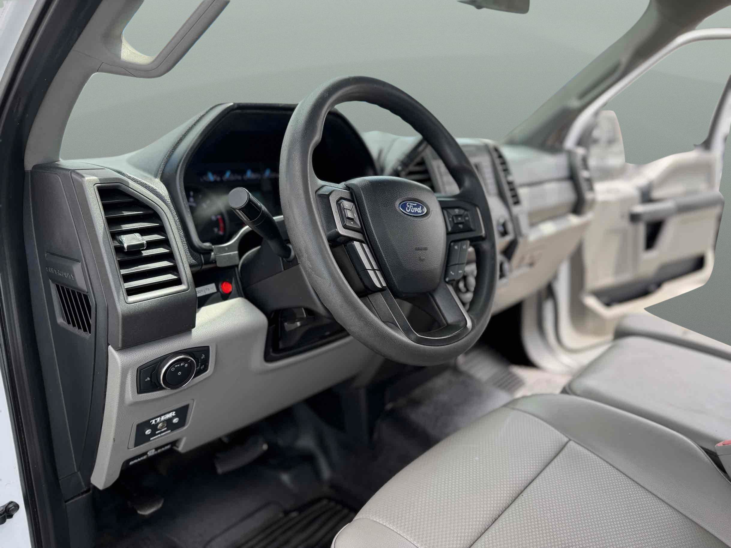 Used 2019 Ford F250 XL w/ Power Equipment Group RWD image 14